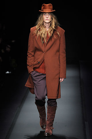 Salvatore Ferragamo / - 2010-2011